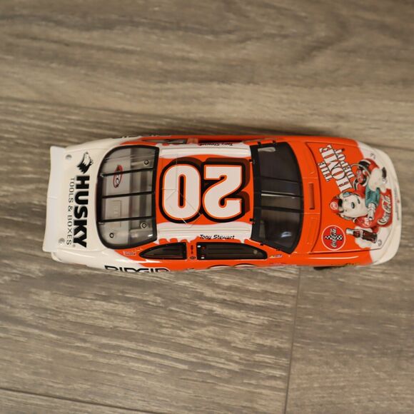 Tony Stewart #20 Coca Cola Bank Car Rare 2001 1/24 Scale NASCAR Polar Bear RCCA - Picture 11 of 12
